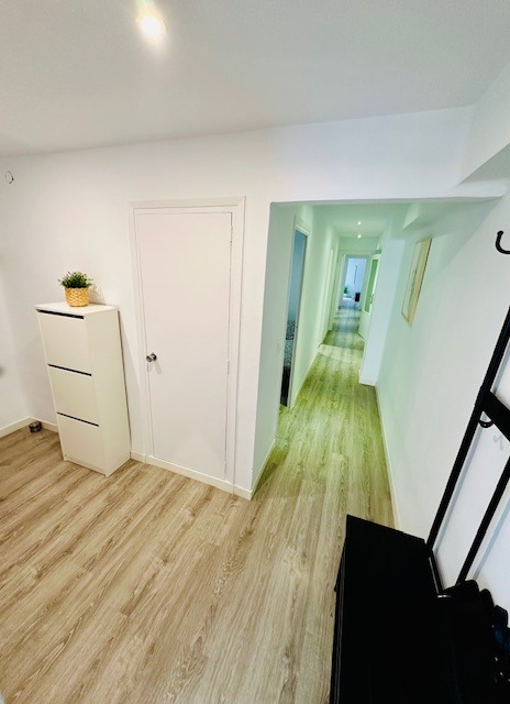Ruben Vela - Apartment for sale in En Corts, Valencia - More images