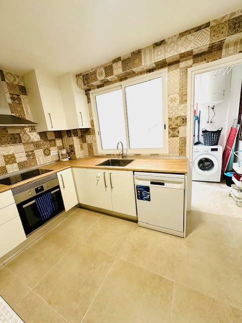 Ruben Vela - Apartment for sale in En Corts, Valencia - Image 2