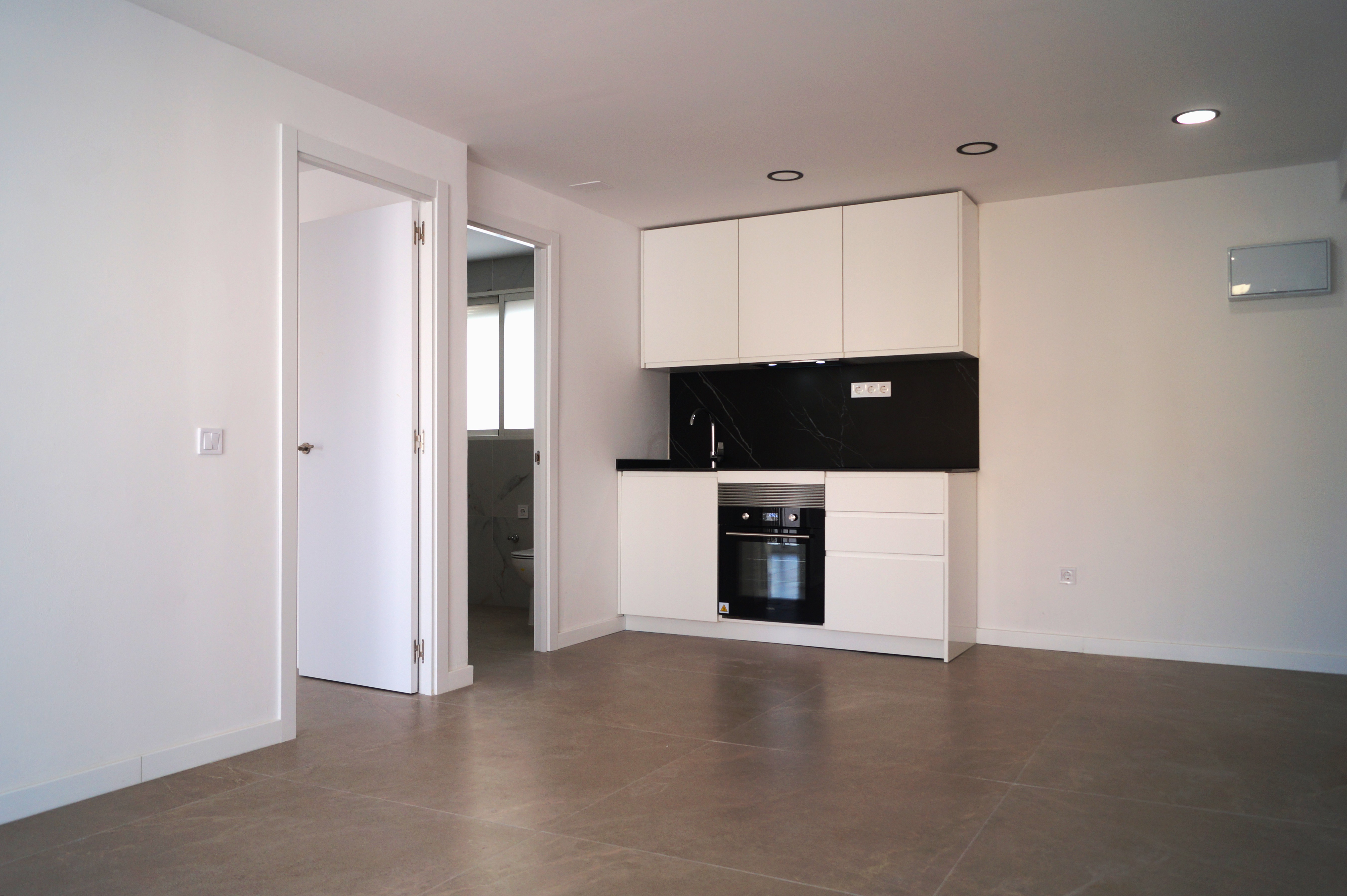 Manuel Simó 13 – Apartamento moderno y luminoso con balcón en Patraix - Patraix, Valencia - Image 1