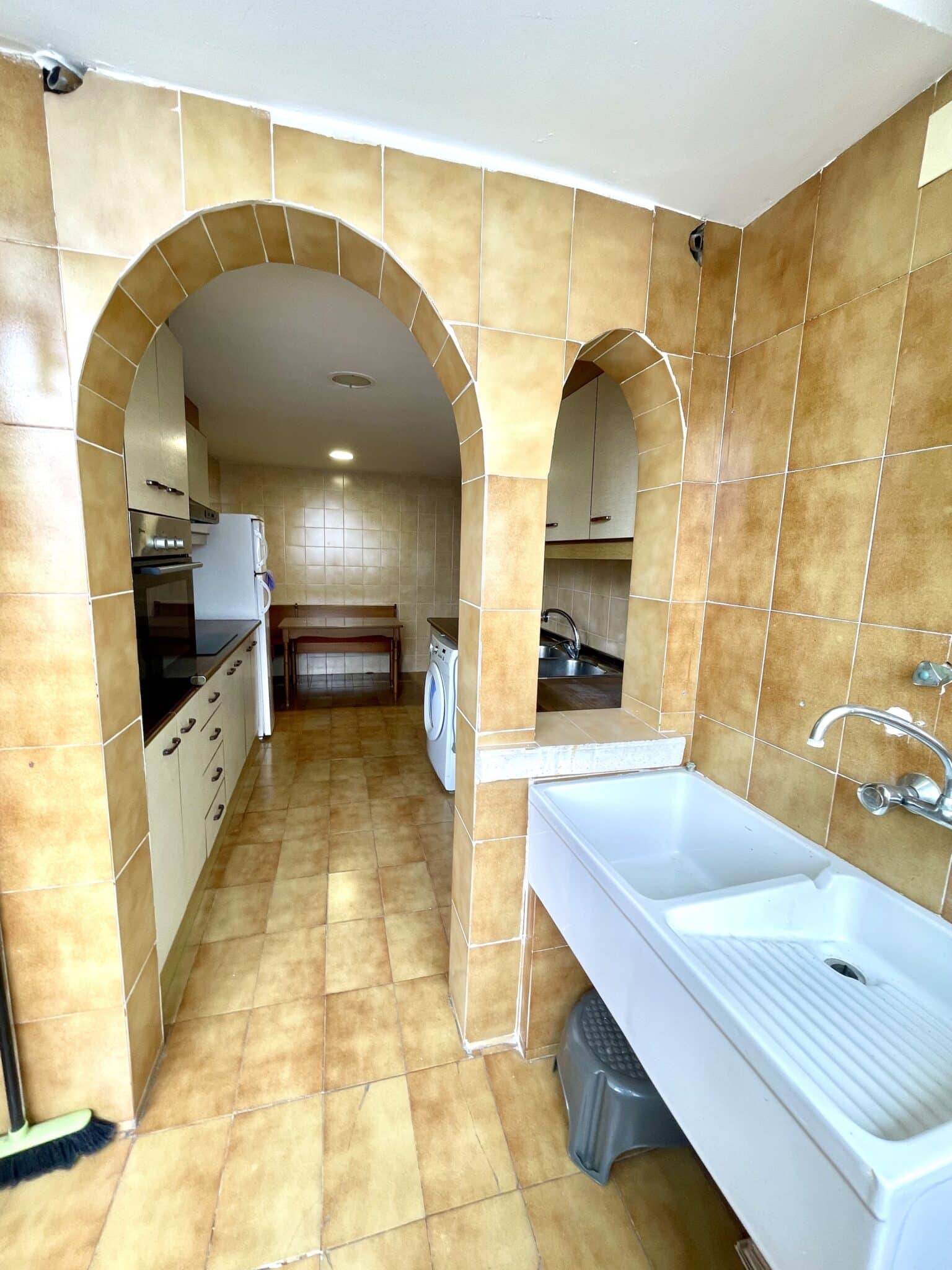 Palleter apartment for sale in Valencia - Image 1