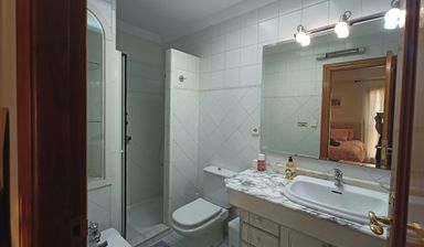 Palmeras – Appartement Lumineux de 4 Chambres Près du Centre d'Elche - Elche, Spain - Thumbnail 7