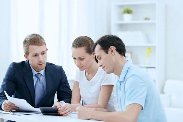Why Hire a Real Estate Agency When Selling My Apartment?