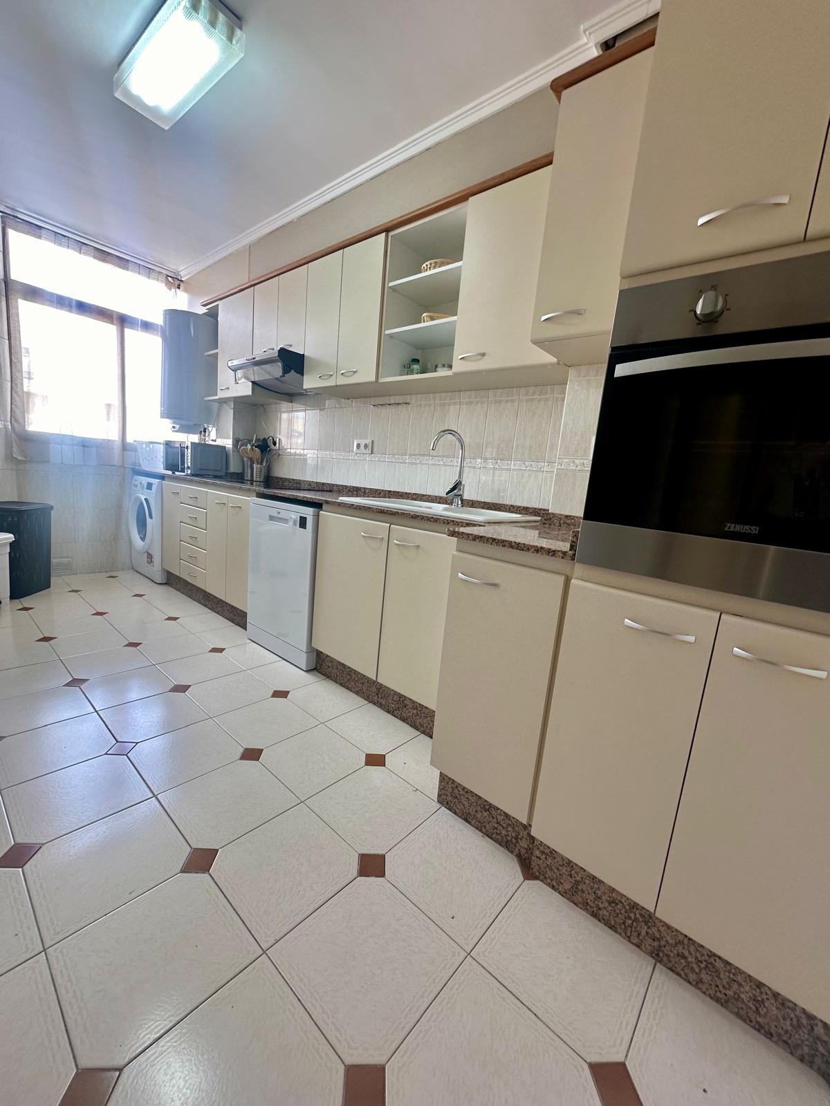 Sanchis Sivera - Very central apartment for rent in Valencia - Image 3