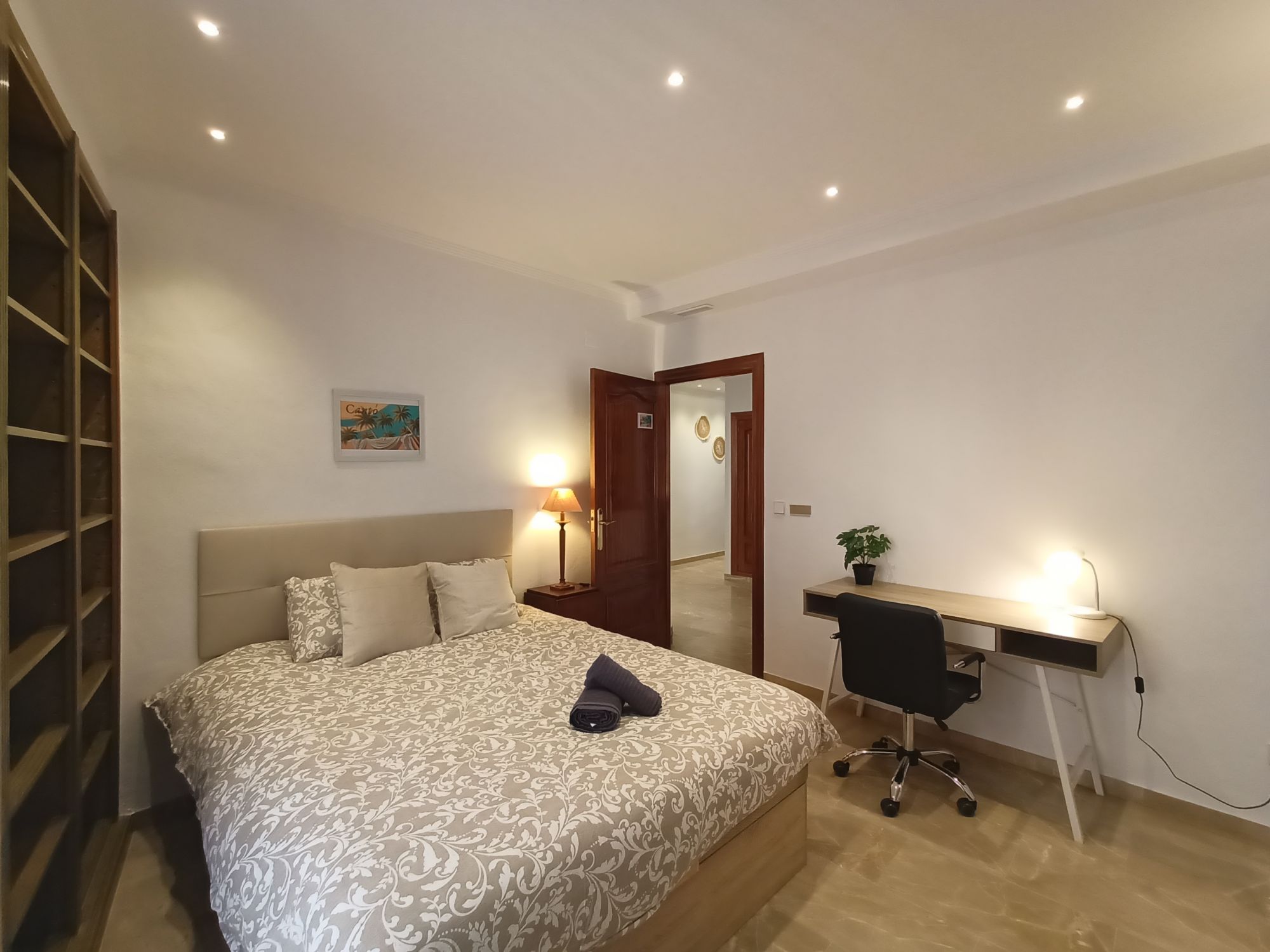 Palmeras – Appartement Lumineux de 4 Chambres Près du Centre d'Elche - Elche, Spain - View all 23 images